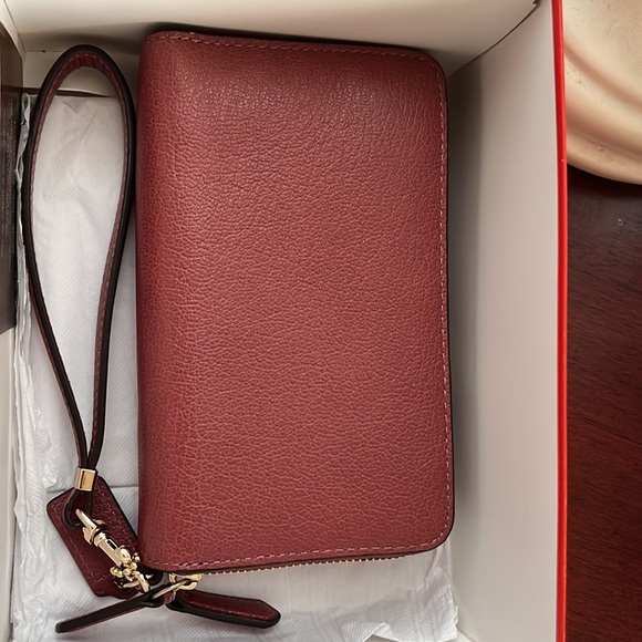 Coach wristlet phone wallet - Sorry sold out! - Picture 10 of 16